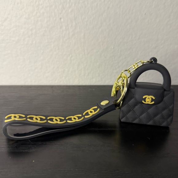 Fashion Keychain or Bag Charm (Unbranded) - Picture 5 of 6